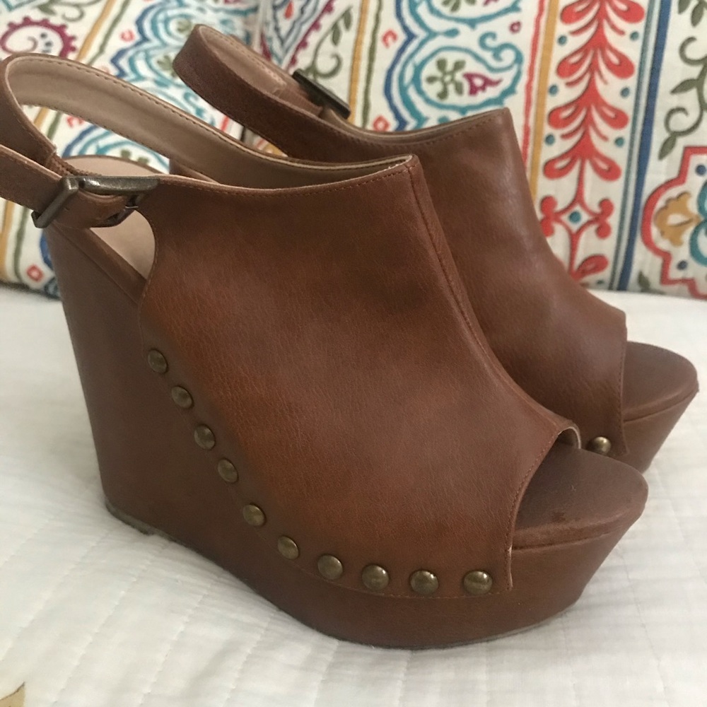 Boutique wedges